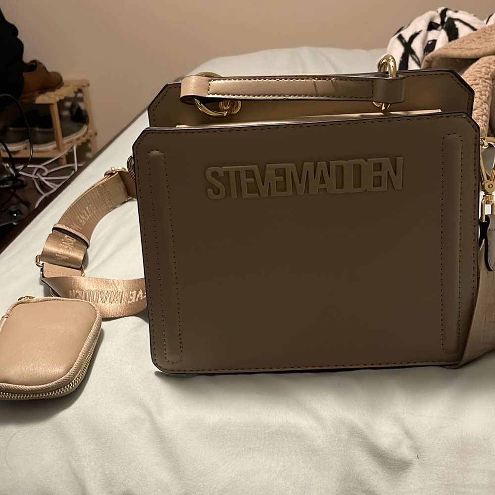 Steve madden crossbody bag